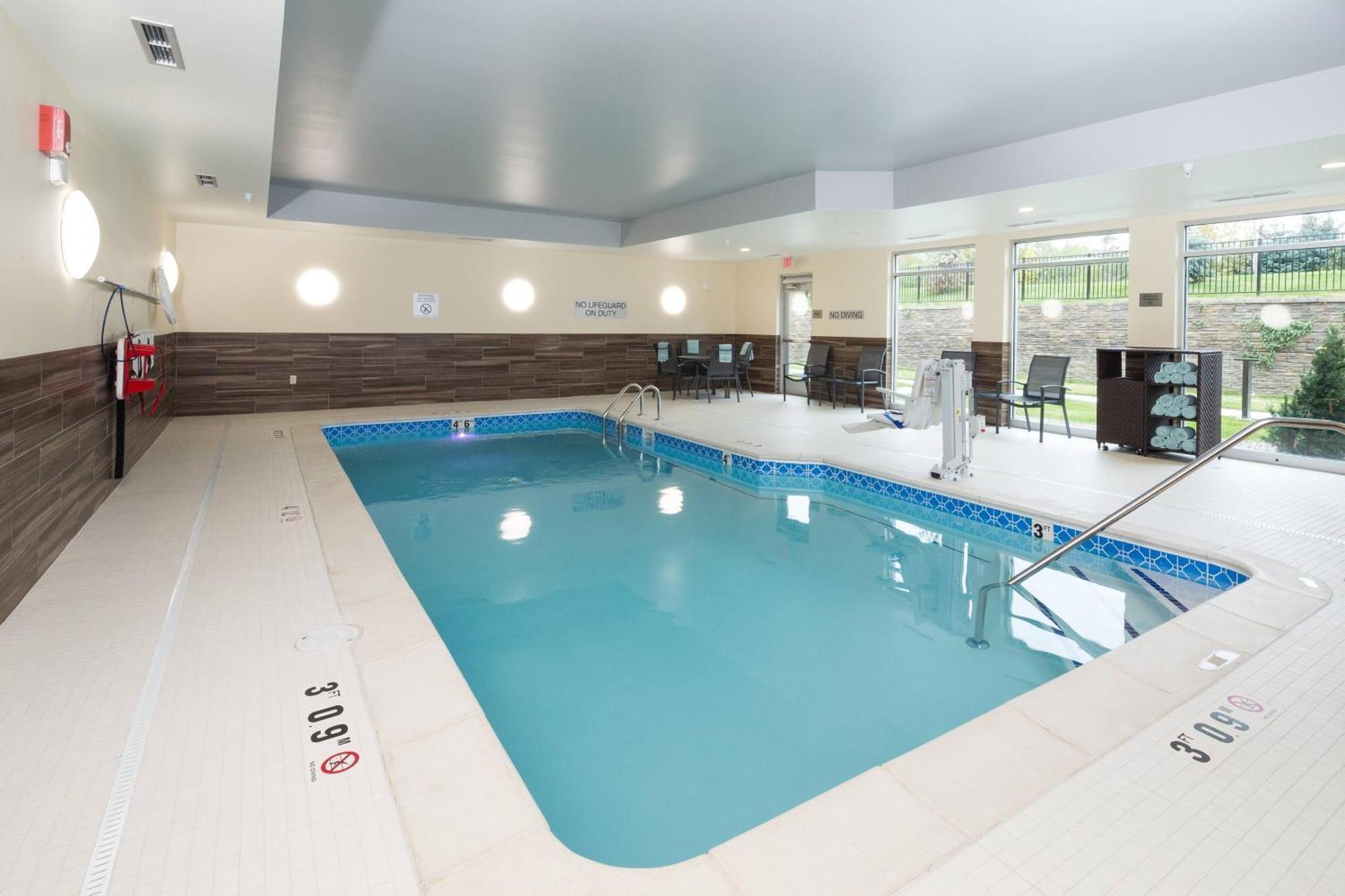 Fairfield Inn & Suites By Marriott Detroit Chesterfield Exteriör bild