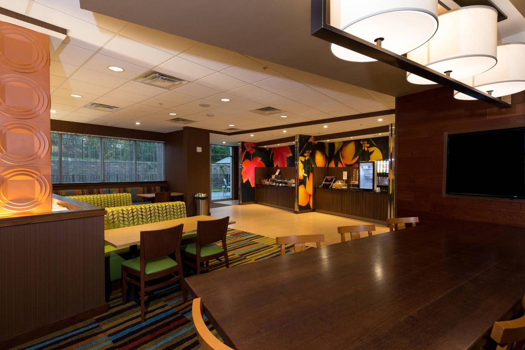 Fairfield Inn & Suites By Marriott Detroit Chesterfield Exteriör bild