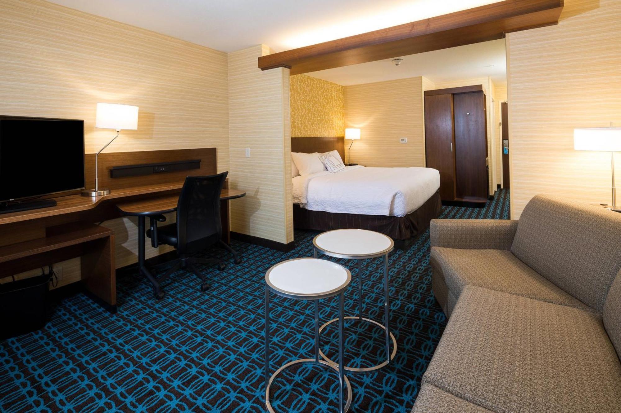Fairfield Inn & Suites By Marriott Detroit Chesterfield Exteriör bild